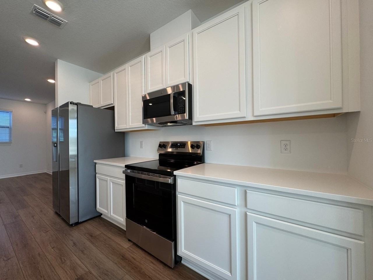 6467 Trailblaze Bnd - Photo 5 of 29