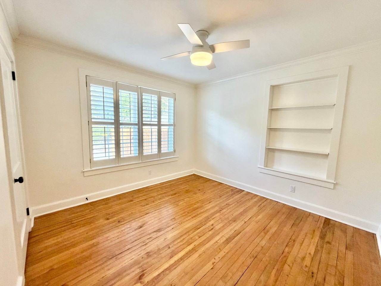637 Columbus Dr - Photo 3 of 23