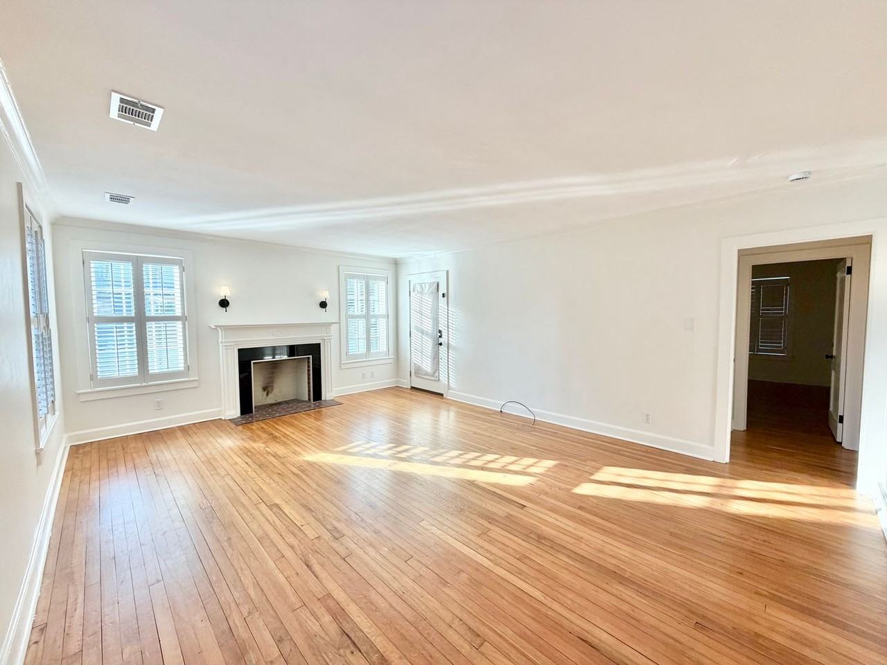 637 Columbus Dr - Photo 6 of 23