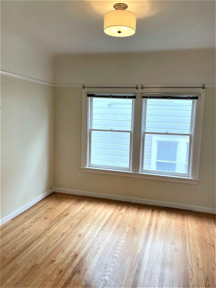 359 29th St #359 - Photo 5 of 14
