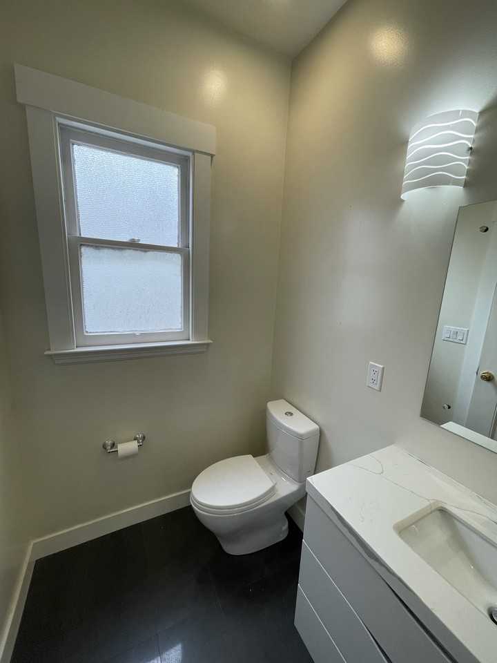 359 29th St #359 - Photo 7 of 14