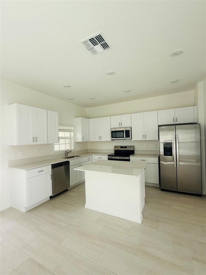 10812 ITCHETUCKNEE WAY - Photo 3 of 22
