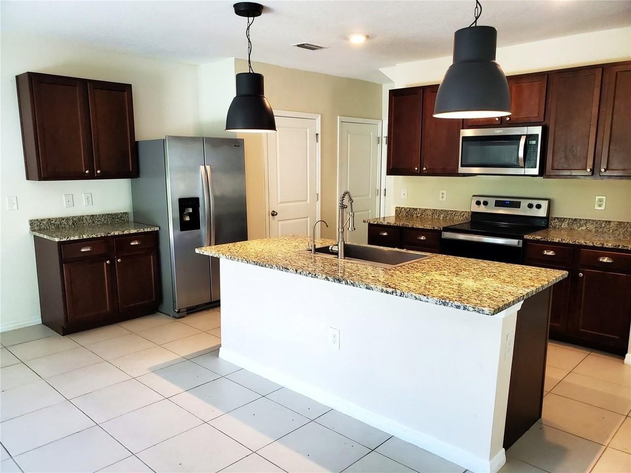 32871 Brooks Hawk Ln - Photo 2 of 27