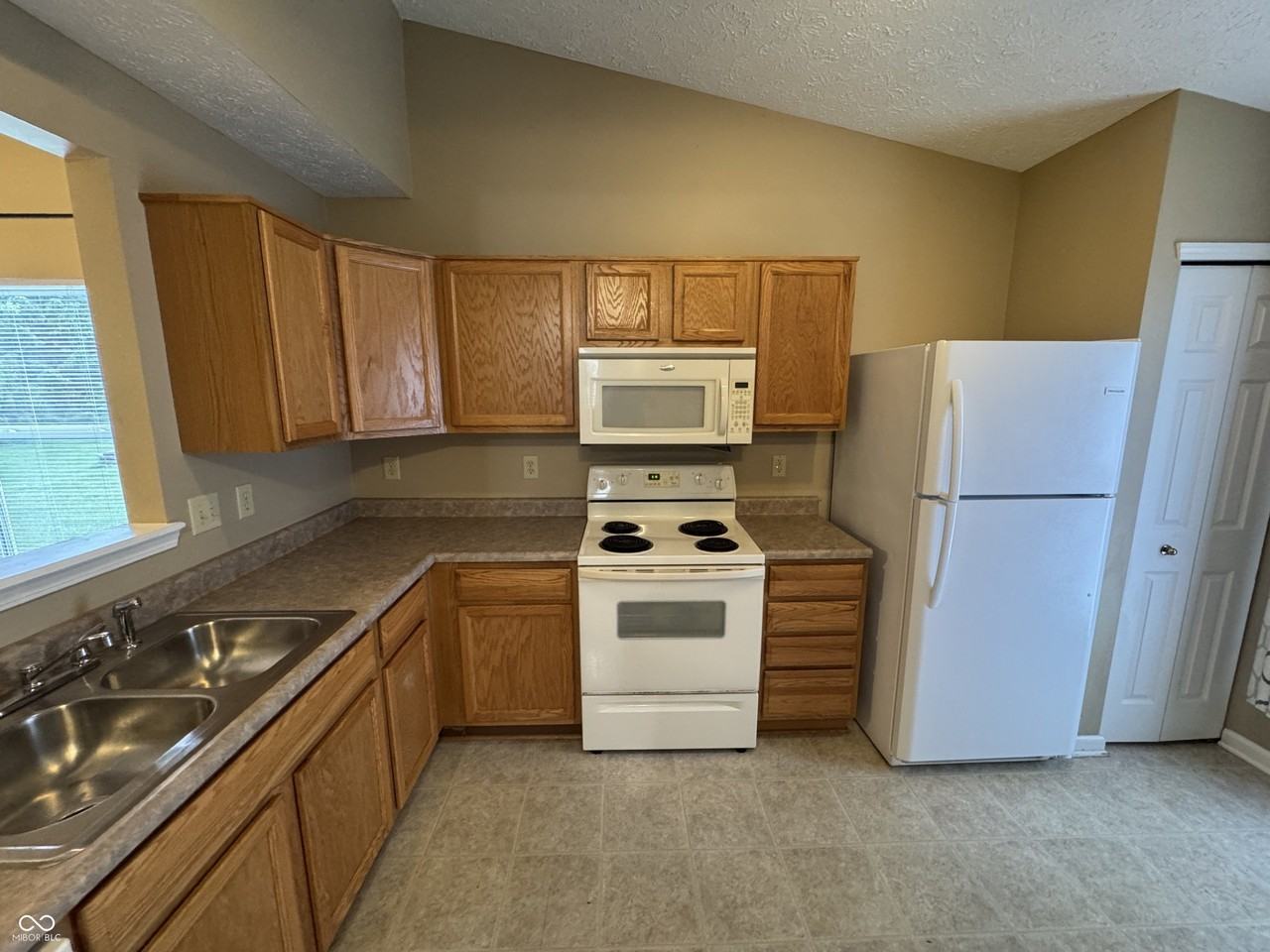 829 Jack Pine Dr - Photo 5 of 22