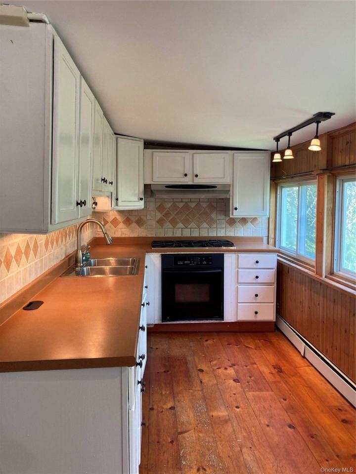 31 Wildwood Rdg - Photo 2 of 6