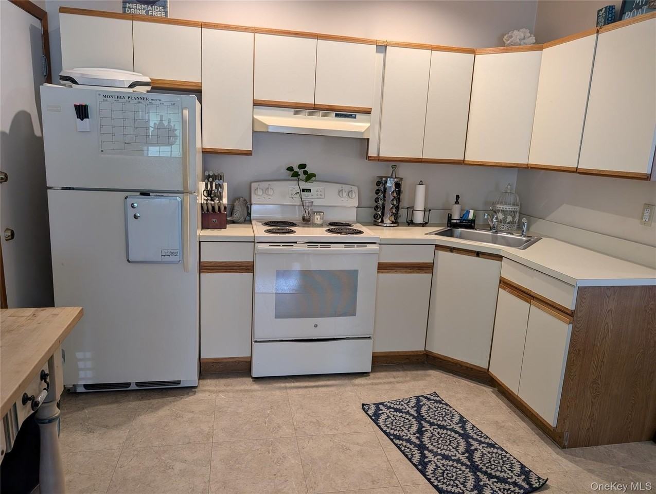 39 Wenwood Dr - Photo 3 of 6
