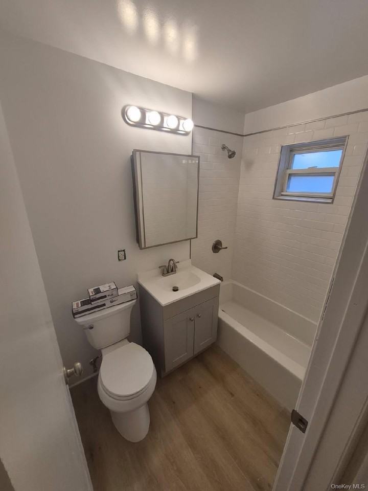 58 S Clinton Ave - Photo 3 of 3