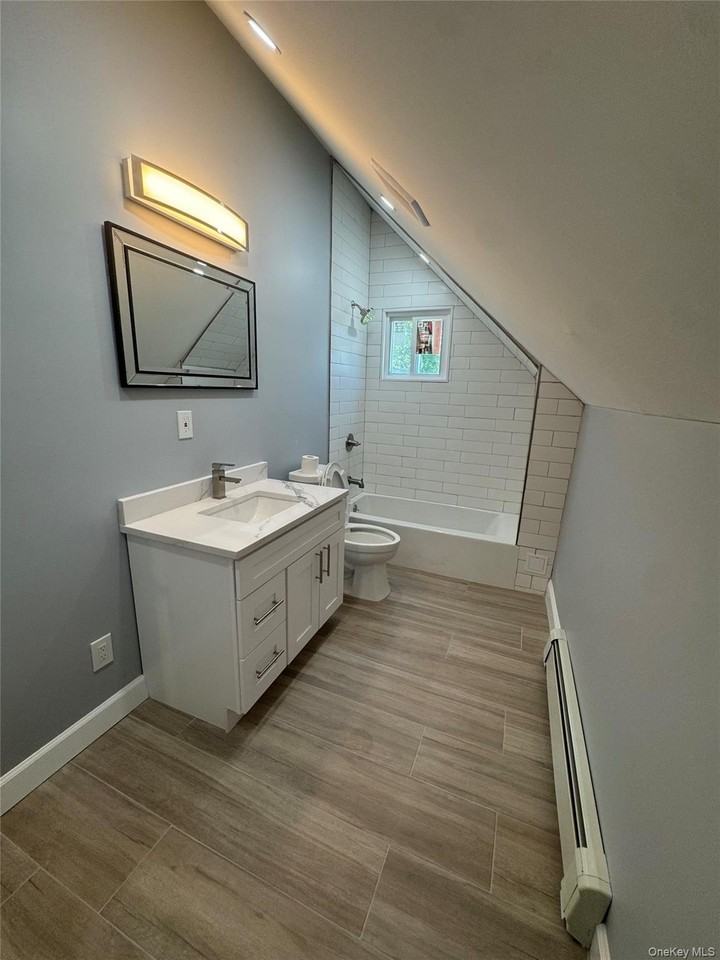 158 Church St - Photo 5 of 9