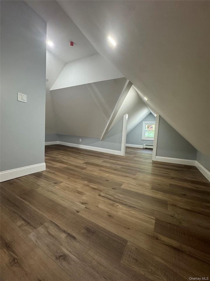 158 Church St - Photo 6 of 9