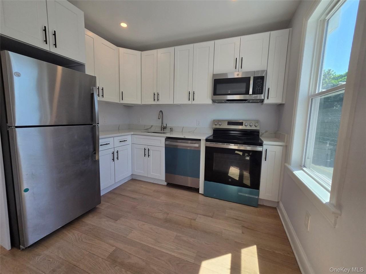 965 Main St #2 - Photo 4 of 12