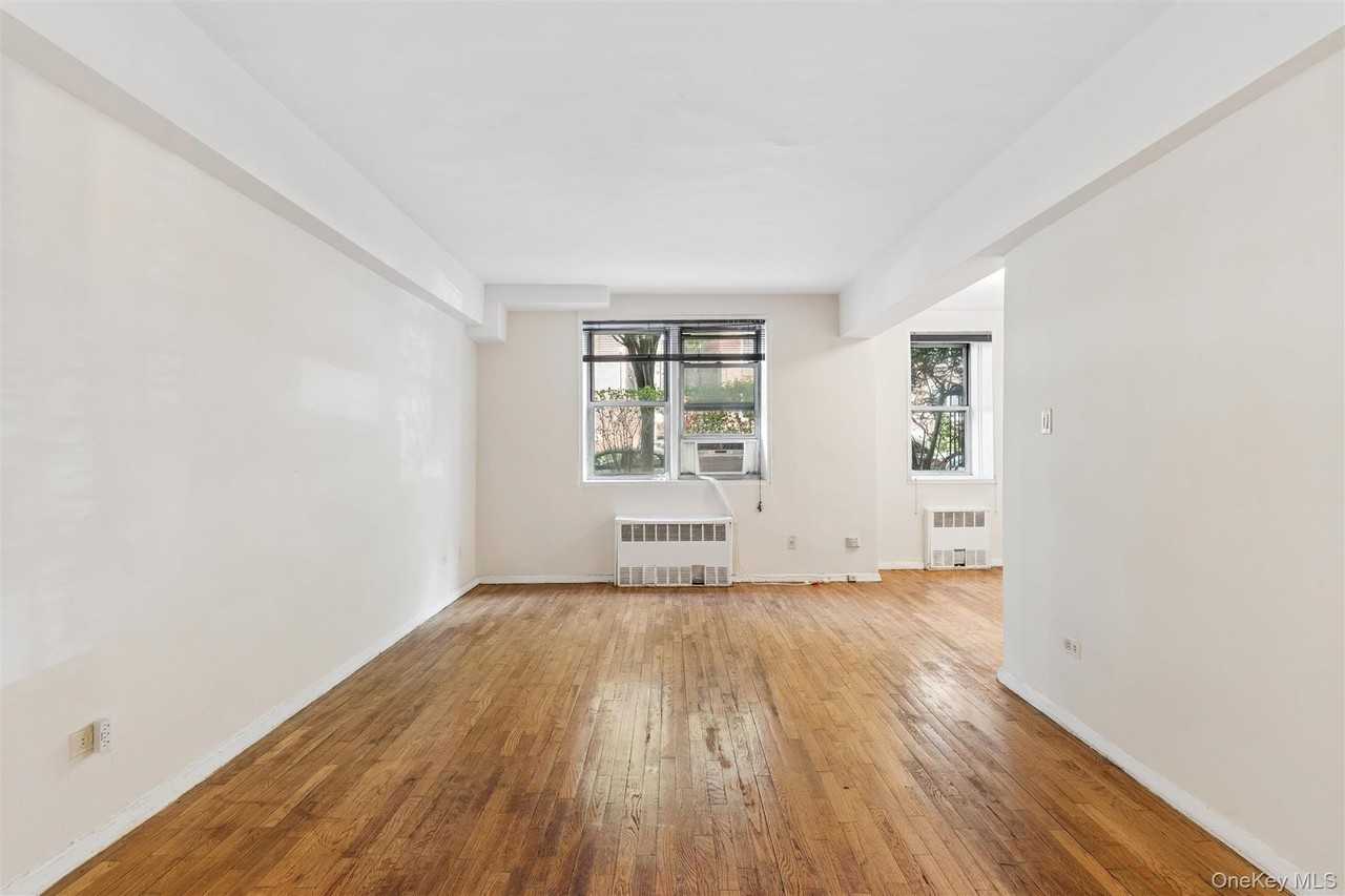 7140 112th St #106 - Photo 3 of 10
