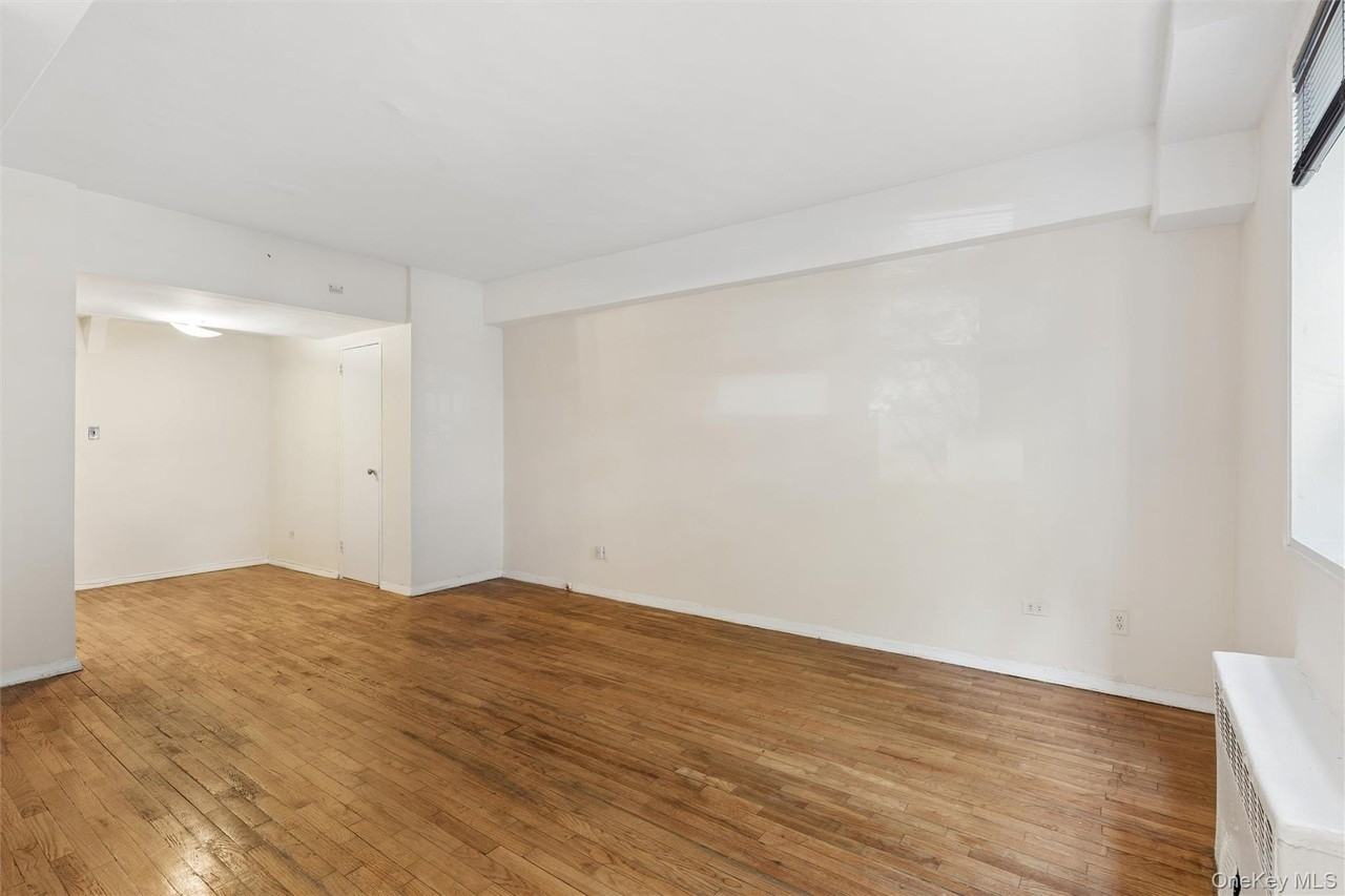 7140 112th St #106 - Photo 4 of 10