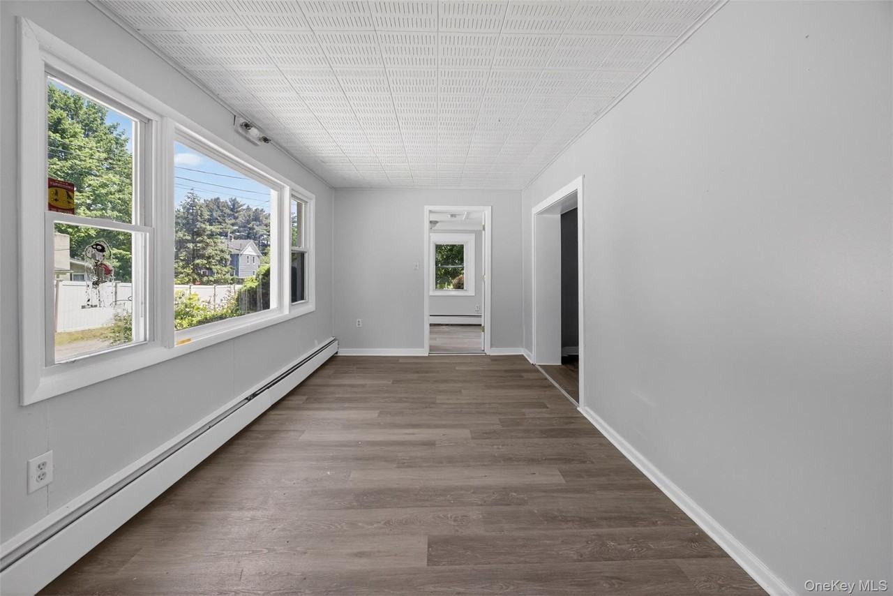 4 Riverview Ave #1 - Photo 3 of 12