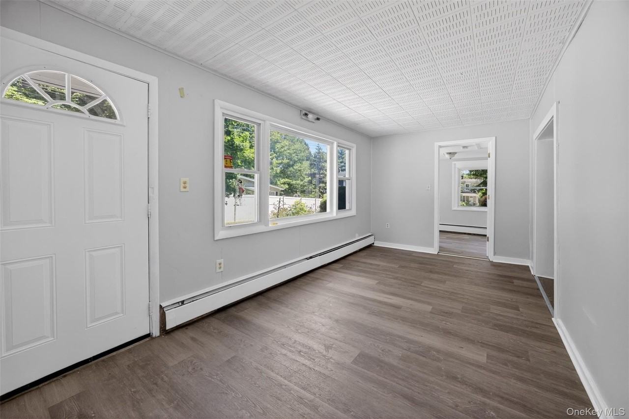 4 Riverview Ave #1 - Photo 5 of 12