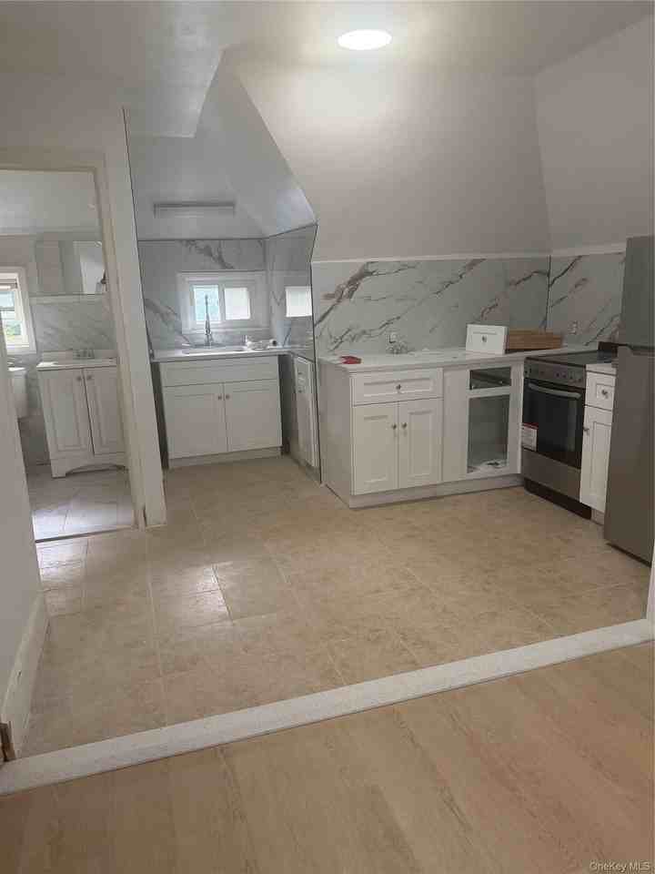 148 Claremont Ave - Photo 2 of 3
