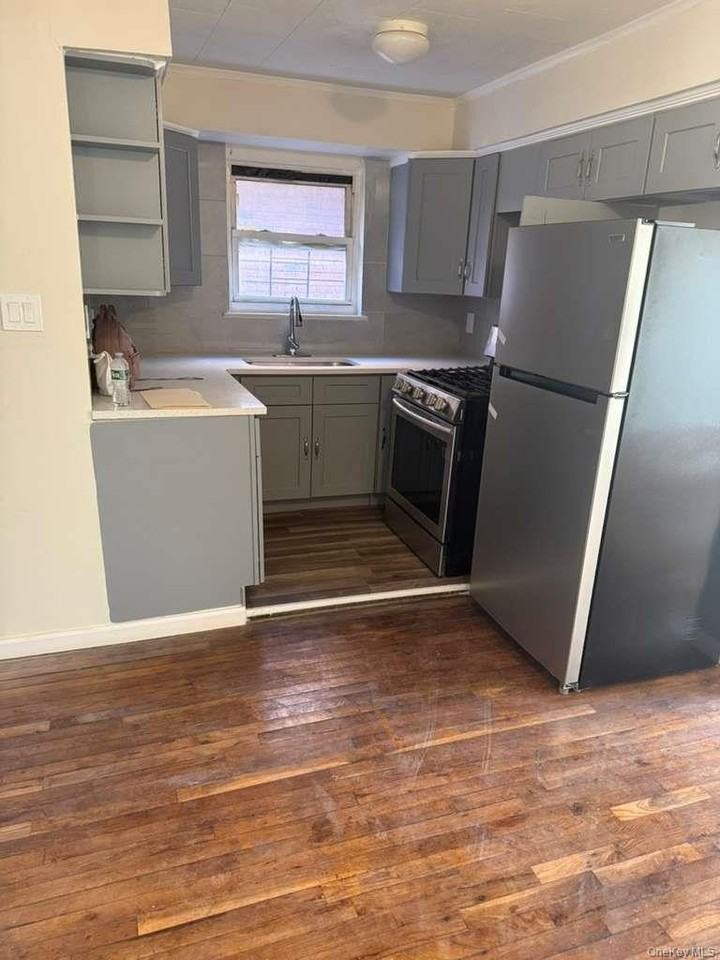 1745 Seward Ave #2 - Photo 4 of 11