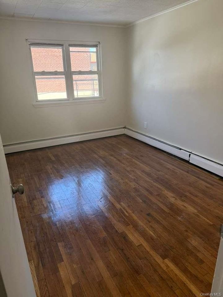 1745 Seward Ave #2 - Photo 6 of 11