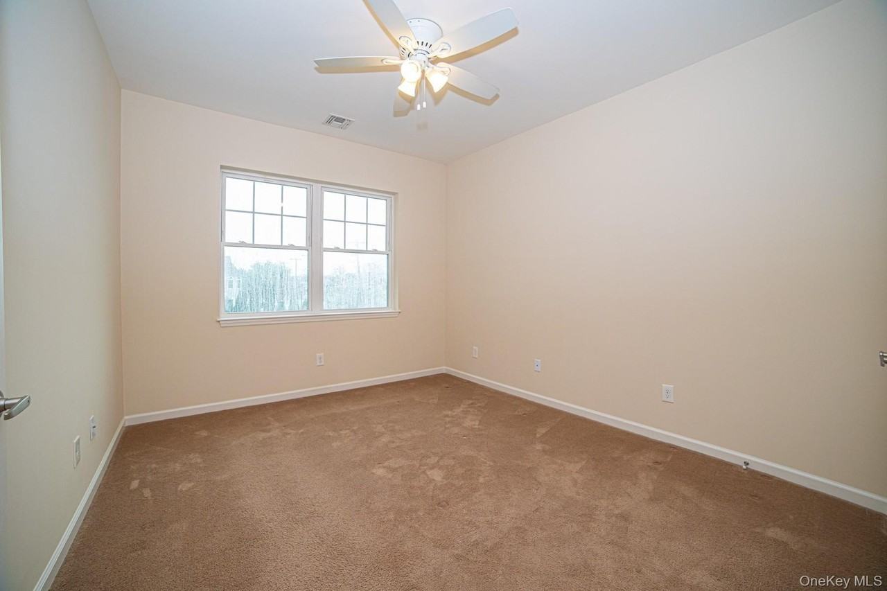 12 Sophia Ct - Photo 4 of 23