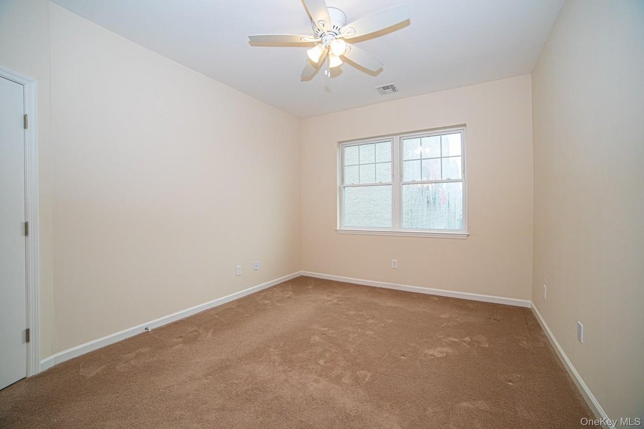 12 Sophia Ct - Photo 5 of 23