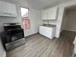 featured image of 1819 Palisade Pl #2