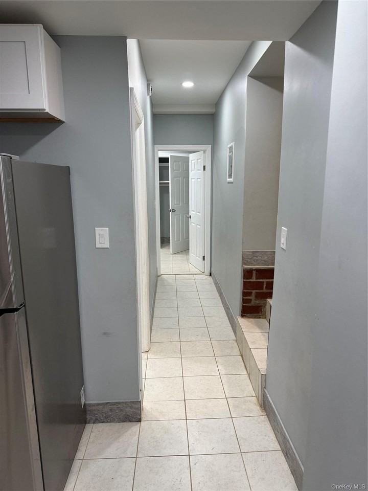 100 E Valley Stream Blvd - Photo 5 of 5