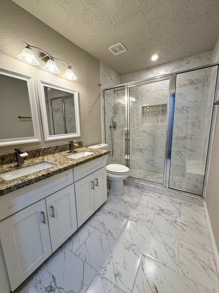 Oak Leaf Ln - Photo 2 of 14
