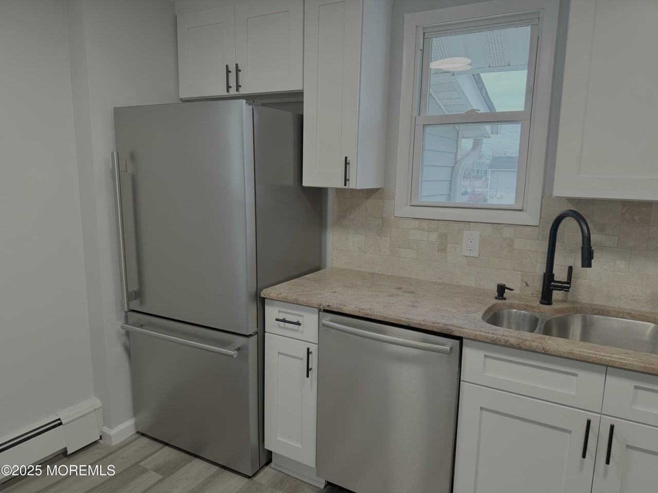 22 Bay Ave - Photo 2 of 15