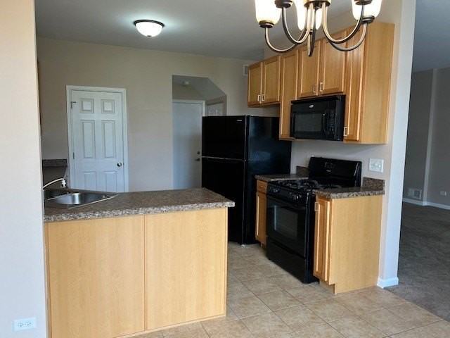 1022 Heron Cir - Photo 4 of 22