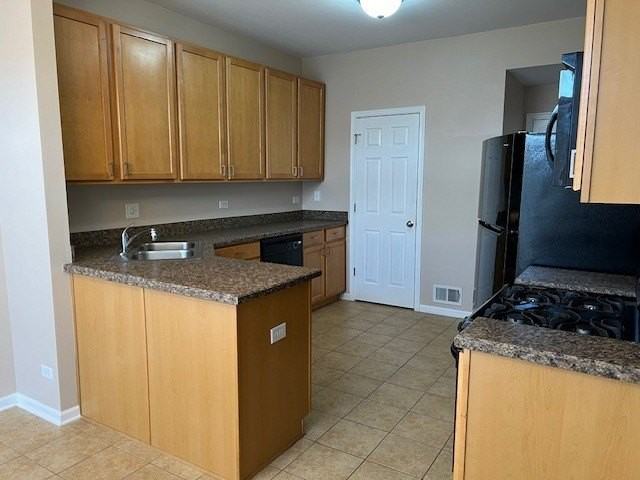 1022 Heron Cir - Photo 5 of 22