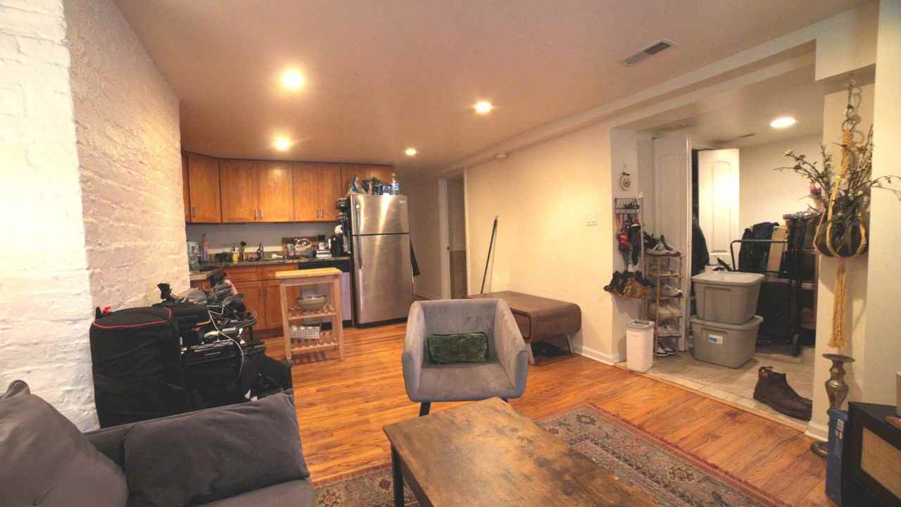 633 W Fullerton Pkwy #G - Photo 6 of 16
