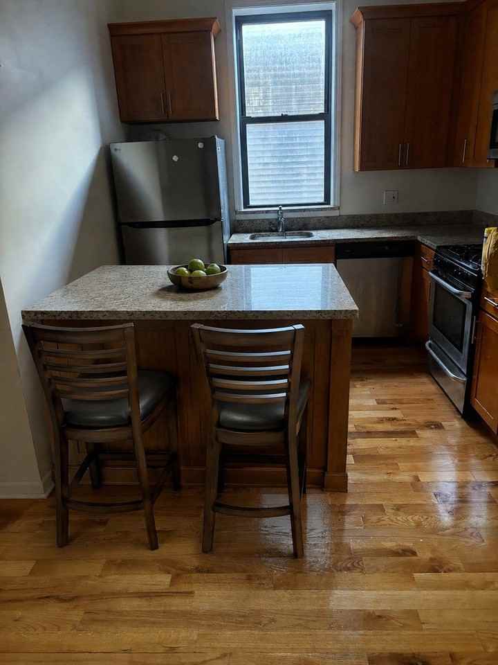 1421 W Huron St #2F - Photo 2 of 11