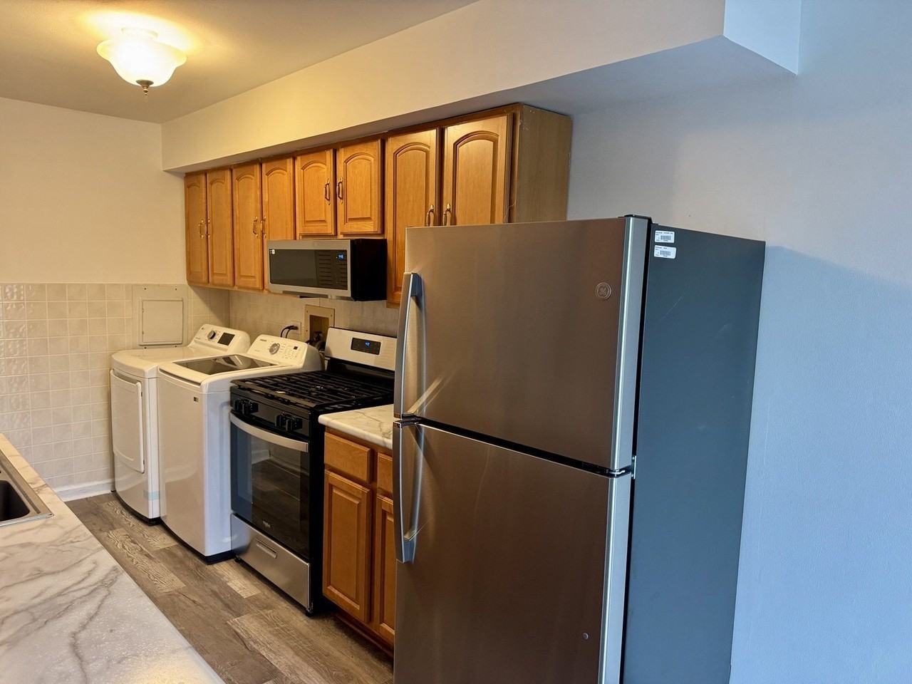 1483 Cornell Ct #1483 - Photo 6 of 20