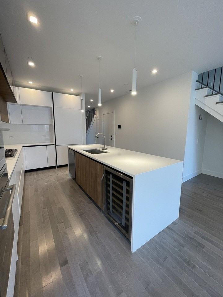 719 N Elizabeth St #3S - Photo 5 of 27