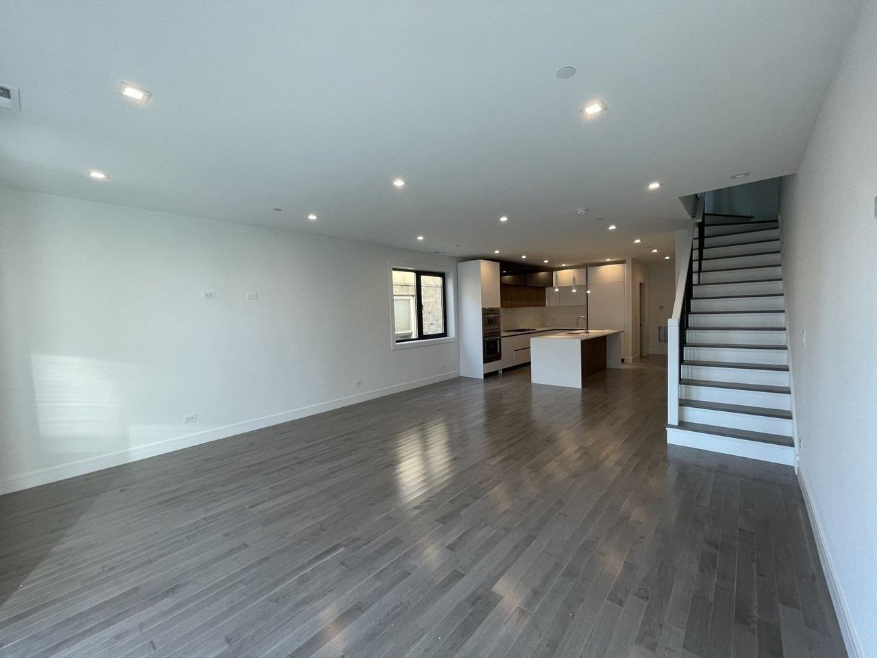719 N Elizabeth St #3S - Photo 7 of 27