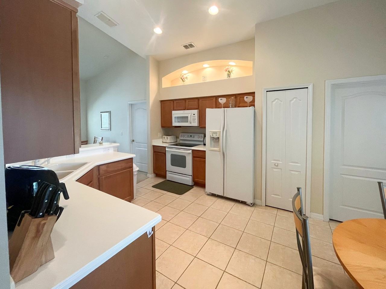 Chaucer Ave - Photo 4 of 10