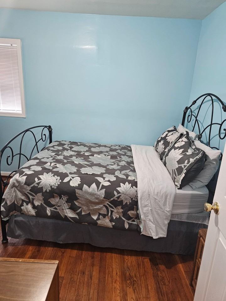 54th Pl - Photo 5 of 19