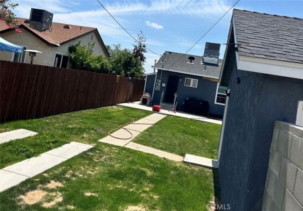 3136 Monterey St - Photo 2 of 20