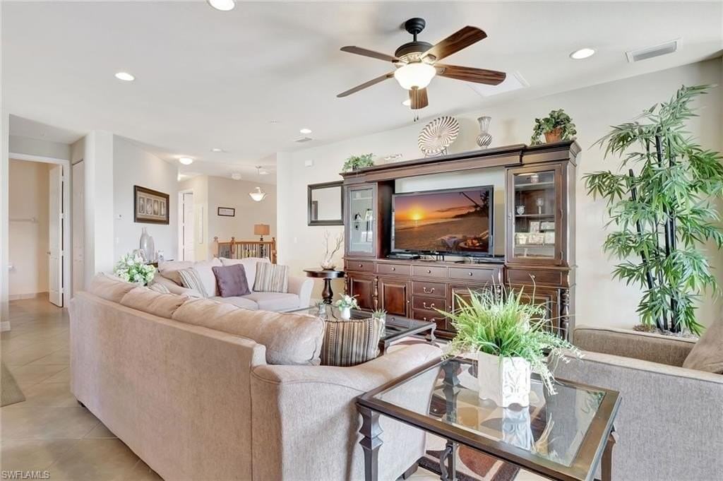 6548 Monterey Pt #204 - Photo 5 of 43