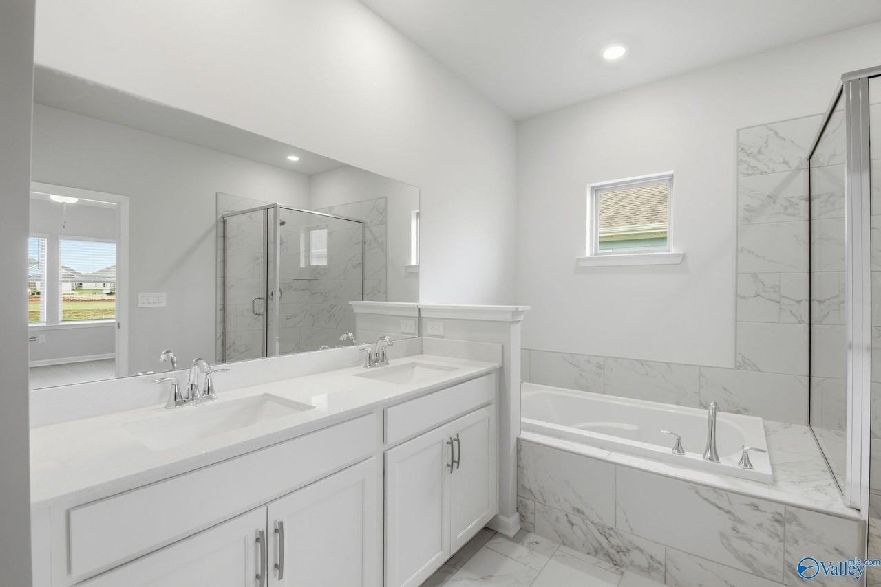304 Allene Way - Photo 6 of 35