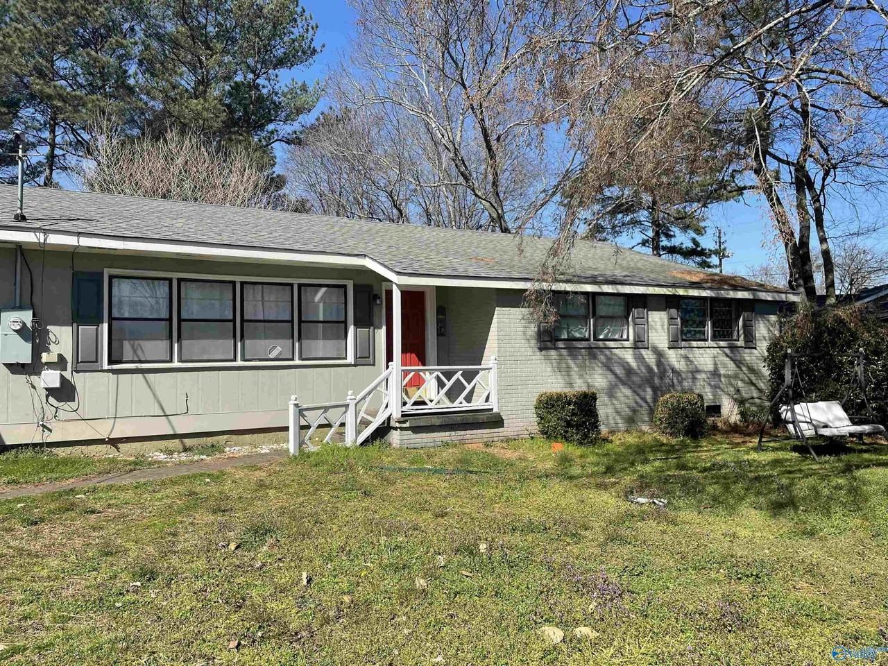 709 Marion Dr - Photo 2 of 20