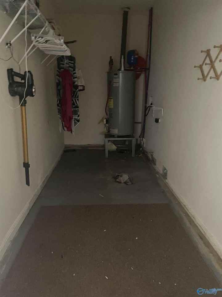 709 Marion Dr - Photo 7 of 20
