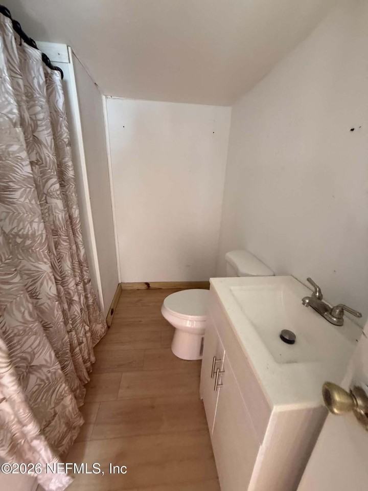 707 Dawn Ave - Photo 6 of 7