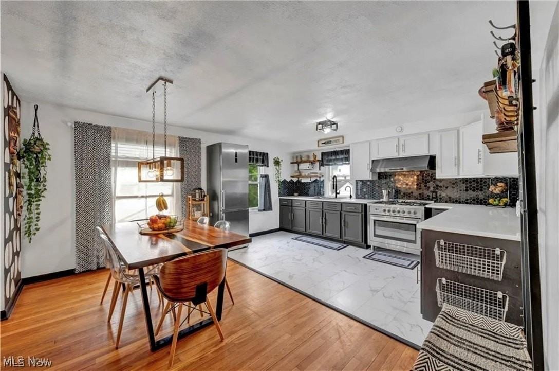 9309 Garfield Blvd - Photo 3 of 17
