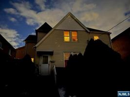 featured image of 440 Highland Ave #440