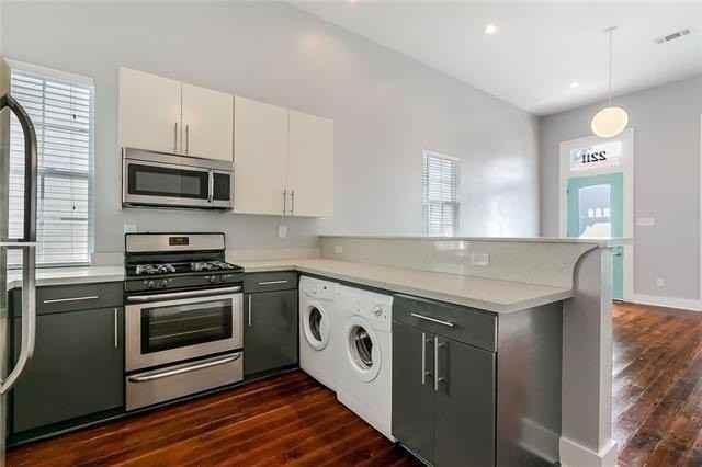2211 Magnolia St - Photo 3 of 9