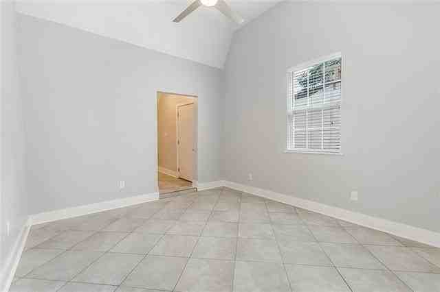 2211 Magnolia St - Photo 7 of 9