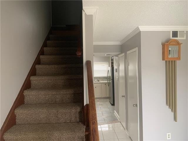 1508 Cricket Ct - Photo 2 of 22