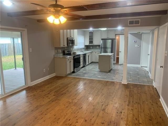 1508 Cricket Ct - Photo 5 of 22