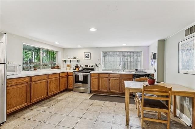 7509 Jeannette St - Photo 4 of 11