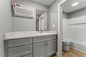featured image of 106 N Carter St #13
